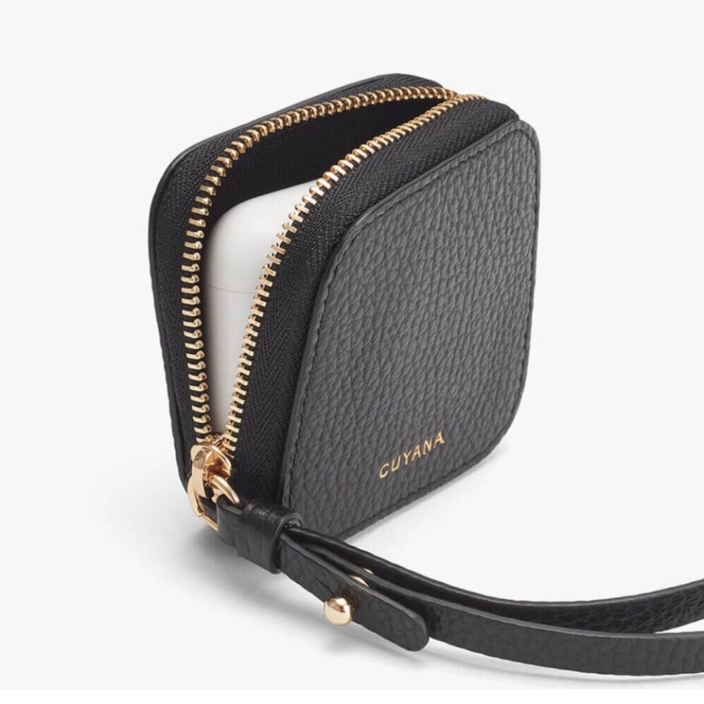 Discontinued Cuyana AirPod Case